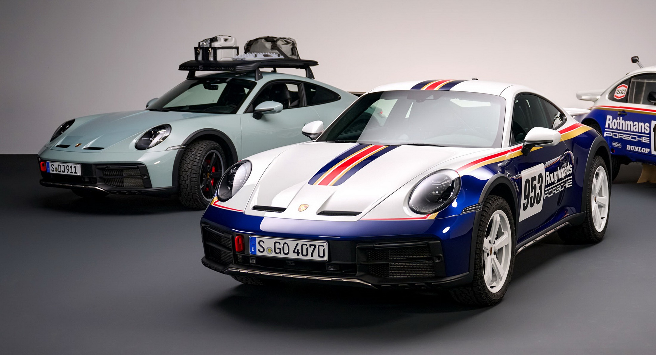 2023-porsche-911-Dakar-23