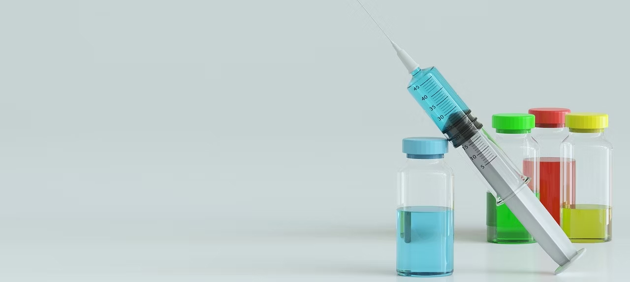 needle-and-medicine-vails